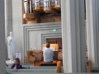 2016-06-15 14-02-03 IMG 0679  Hallgrimskirken