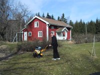 Der er købt en havefræser for at skåne ryggen