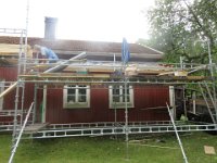 Alt træ er løftet op på stilladset