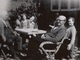 Familiealbum Sdb027 1  Besøg i anledning af mors fødselsdag 1952