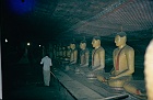 1982 SriLanka 5 36  Første grotte